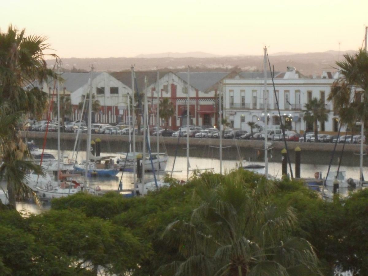 Aloja Puerto Deportivo Apartment Ayamonte Exterior photo