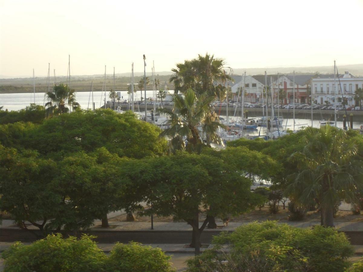 Aloja Puerto Deportivo Apartment Ayamonte Exterior photo
